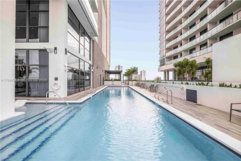 Apartamento en alquiler en Miami, Florida, 1 dormitorio, 65.22 m2 № 2004140 - foto 8