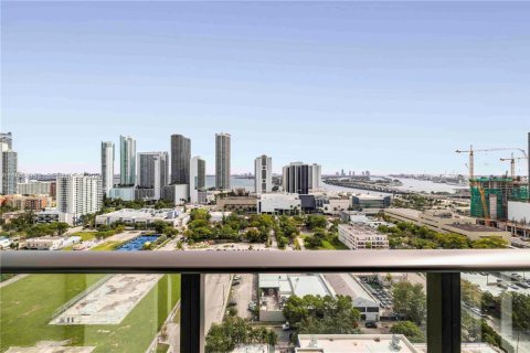 Apartamento en alquiler en Miami, Florida, 1 dormitorio, 65.22 m2 № 2004140 - foto 6