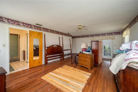 House in Sebring, Florida 3 bedrooms, 203.08 sq.m. № 2322275 - photo 14