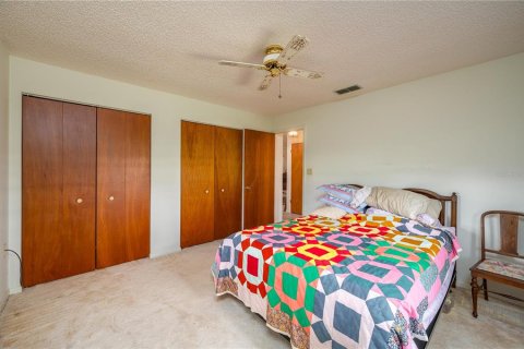 House in Sebring, Florida 3 bedrooms, 203.08 sq.m. № 2322275 - photo 21