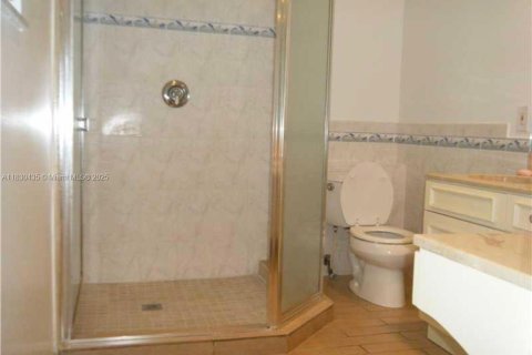 Casa en venta en Pembroke Pines, Florida, 3 dormitorios, 182.09 m2 № 1806139 - foto 4