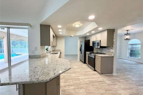 Villa ou maison à louer à Port Charlotte, Floride: 4 chambres, 176.79 m2 № 2389189 - photo 7