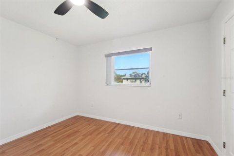 Villa ou maison à louer à Port Charlotte, Floride: 4 chambres, 176.79 m2 № 2389189 - photo 25