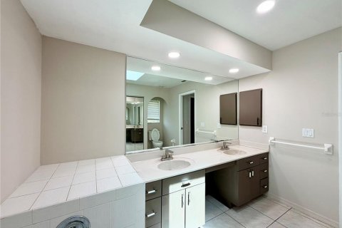 Villa ou maison à louer à Port Charlotte, Floride: 4 chambres, 176.79 m2 № 2389189 - photo 15
