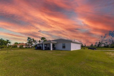 Casa en venta en Cape Coral, Florida, 4 dormitorios, 151.9 m2 № 1911655 - foto 2