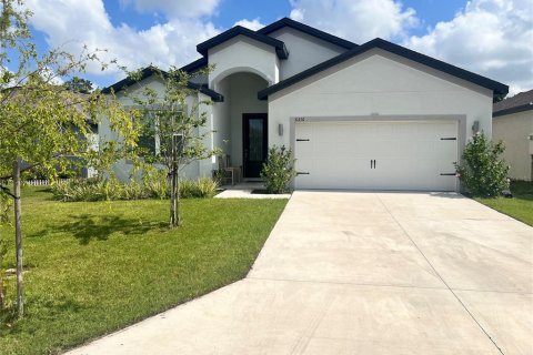 Villa ou maison à vendre à Lakeland, Floride: 4 chambres, 170.57 m2 № 1722696 - photo 1