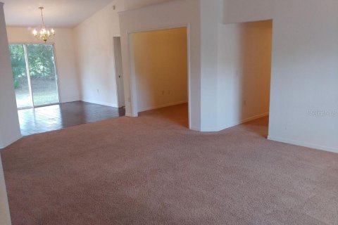 Casa en venta en Ocala, Florida, 3 dormitorios, 148.92 m2 № 1900124 - foto 2