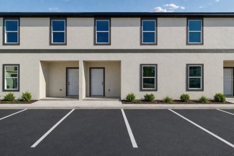 Touwnhouse à Bartow, Floride 4 chambres, 126.53 m2 № 2112345
