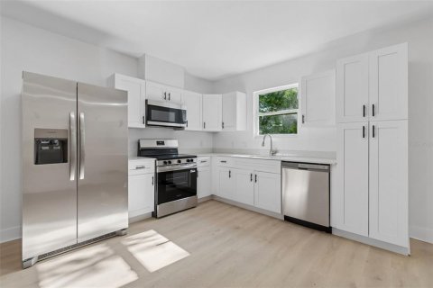 Touwnhouse à louer à Bartow, Floride: 4 chambres, 126.53 m2 № 2112345 - photo 4