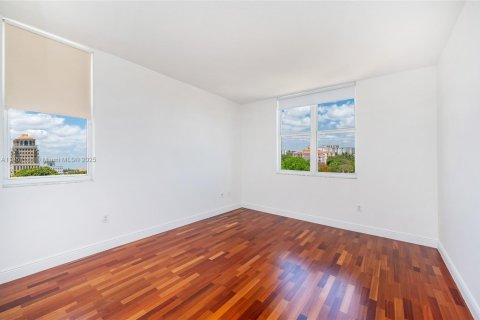 Condo in Coral Gables, Florida, 2 bedrooms  № 1882537 - photo 19