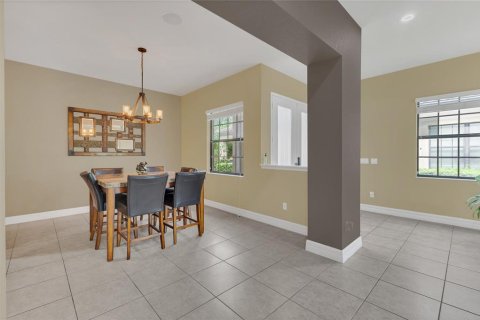 Casa en venta en Orlando, Florida, 5 dormitorios, 306.86 m2 № 1855945 - foto 5