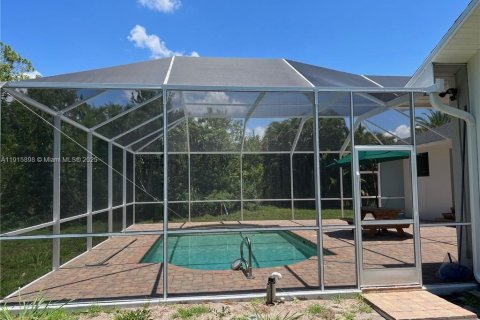 Villa ou maison à vendre à Fort Myers, Floride: 5 chambres, 240.15 m2 № 1971712 - photo 22