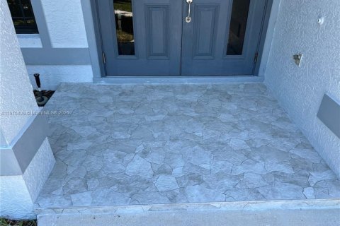 Villa ou maison à vendre à Fort Myers, Floride: 5 chambres, 240.15 m2 № 1971712 - photo 14