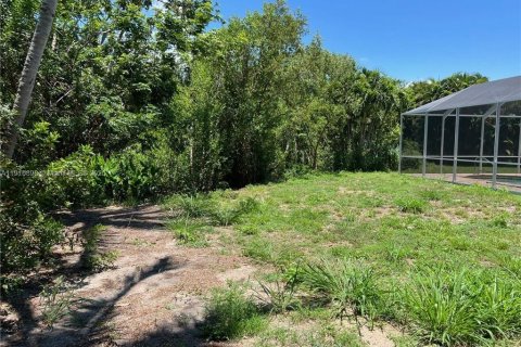 Villa ou maison à vendre à Fort Myers, Floride: 5 chambres, 240.15 m2 № 1971712 - photo 9