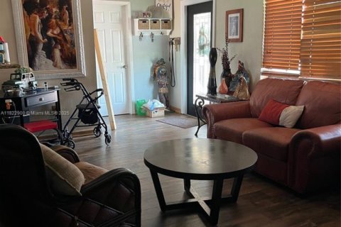 Casa en venta en Pembroke Pines, Florida, 3 dormitorios, 115.66 m2 № 1792512 - foto 8