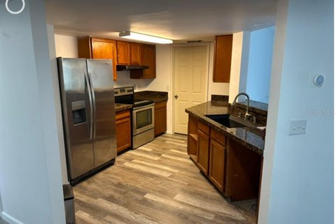House in Apopka, Florida 3 bedrooms, 146.79 sq.m. № 1843835 - photo 9