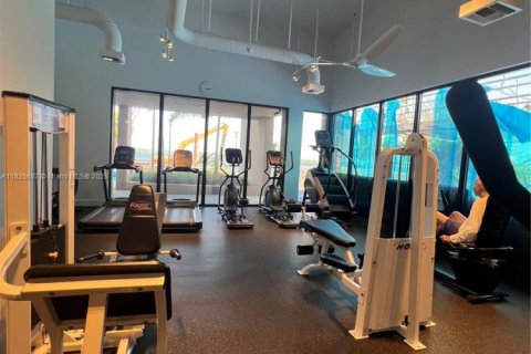 Condominio en alquiler en Miami, Florida, 2 dormitorios, 152.17 m2 № 1938180 - foto 20