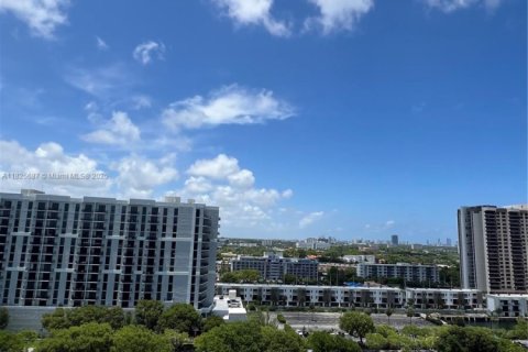 Copropriété à louer à Miami, Floride: 2 chambres, 152.17 m2 № 1938180 - photo 18