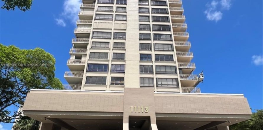 Condominio en Miami, Florida, 2 dormitorios № 1938180