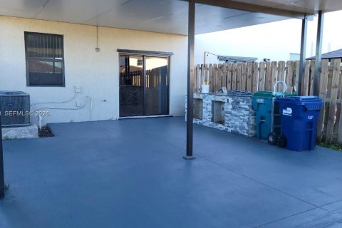 Touwnhouse à louer à Miami, Floride: 3 chambres, 157.38 m2 № 2027490 - photo 19