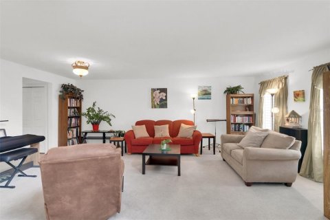 Villa ou maison à vendre à Apopka, Floride: 6 chambres, 364.18 m2 № 1666650 - photo 10
