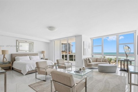 Condominio en venta en Sunny Isles Beach, Florida, 3 dormitorios, 375.79 m2 № 2261576 - foto 6