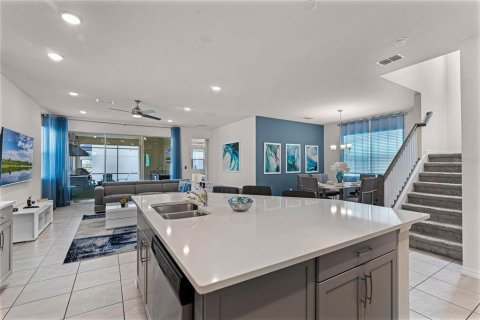 Casa en venta en Kissimmee, Florida, 7 dormitorios, 328.22 m2 № 1598341 - foto 21