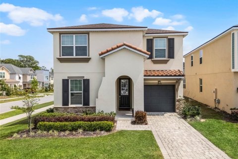 Casa en venta en Kissimmee, Florida, 7 dormitorios, 328.22 m2 № 1598341 - foto 2