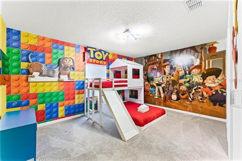 Casa en venta en Kissimmee, Florida, 7 dormitorios, 328.22 m2 № 1598341 - foto 5