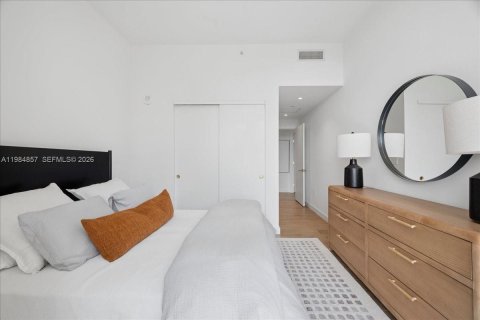 Condo in Miami, Florida, 3 bedrooms  № 2045930 - photo 22