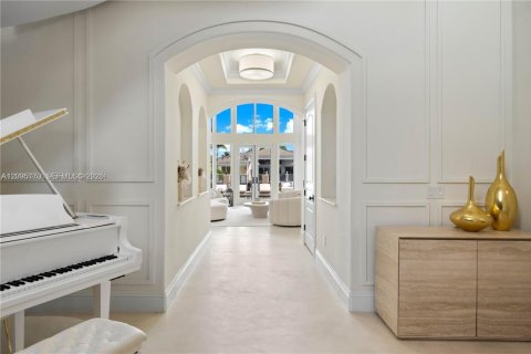 Villa ou maison à louer à North Miami Beach, Floride: 6 chambres, 537.9 m2 № 2385066 - photo 6