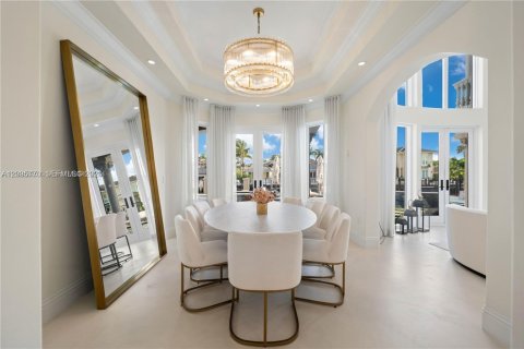 Villa ou maison à louer à North Miami Beach, Floride: 6 chambres, 537.9 m2 № 2385066 - photo 5