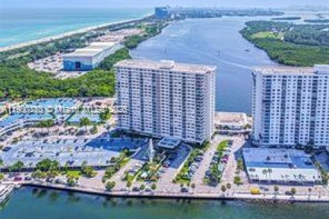 Copropriété à vendre à Sunny Isles Beach, Floride: 1 chambre, 70.79 m2 № 1954555 - photo 26