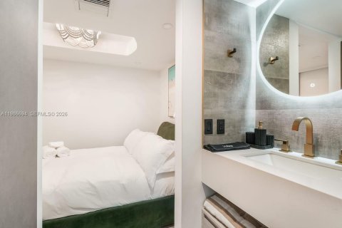 Снять в аренду кондоминиум в Майами-Бич, Флорида 2 спальни, 57.23м2, № 2078189 - фото 7