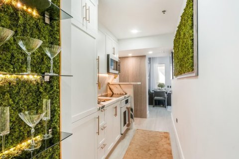 Снять в аренду кондоминиум в Майами-Бич, Флорида 2 спальни, 57.23м2, № 2078189 - фото 3