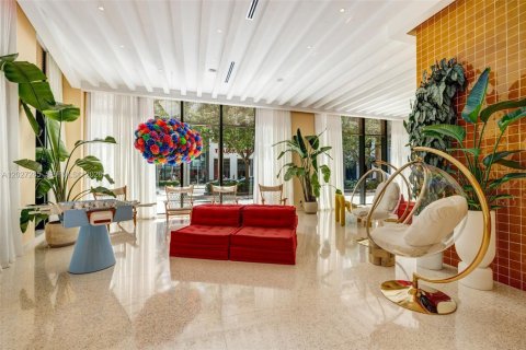 Copropriété à vendre à Miami, Floride: 1 chambre, 75.9 m2 № 2273492 - photo 25