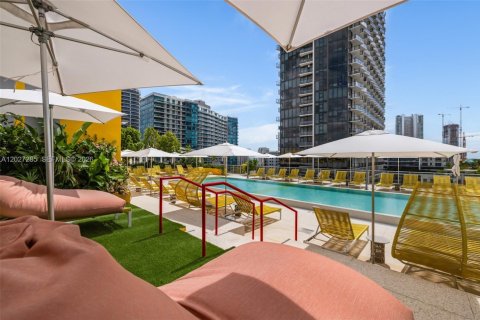 Copropriété à vendre à Miami, Floride: 1 chambre, 75.9 m2 № 2273492 - photo 17