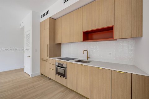 Copropriété à vendre à Miami, Floride: 1 chambre, 75.9 m2 № 2273492 - photo 9