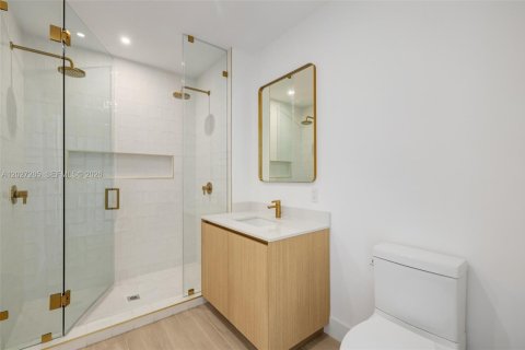 Copropriété à vendre à Miami, Floride: 1 chambre, 75.9 m2 № 2273492 - photo 10