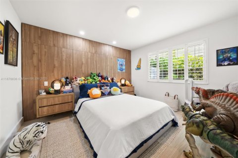 Casa en venta en Miami Beach, Florida, 5 dormitorios, 280.94 m2 № 1928689 - foto 17