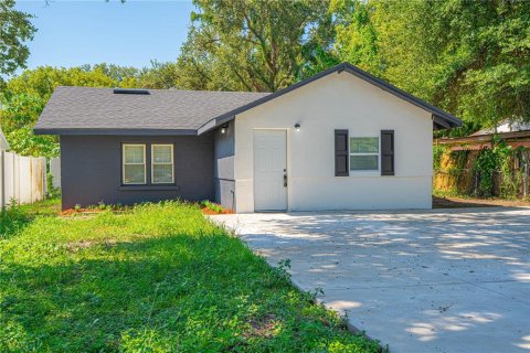 Casa en venta en Orlando, Florida, 5 dormitorios, 87.61 m2 № 1910043 - foto 2