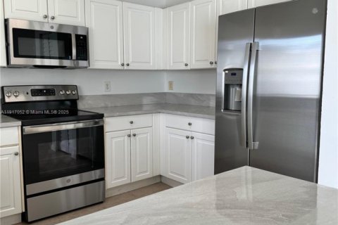 Townhouse in Homestead, Florida 2 bedrooms, 114.64 sq.m. № 1973833 - photo 4