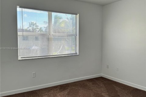 Townhouse in Homestead, Florida 2 bedrooms, 114.64 sq.m. № 1973833 - photo 12
