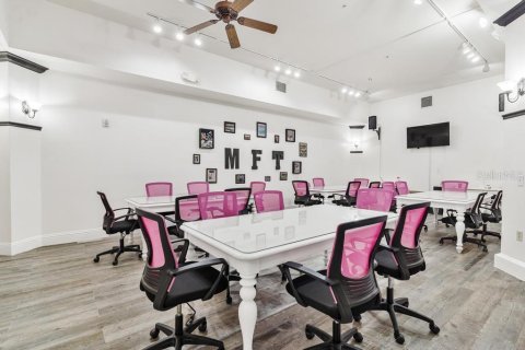 Купить коммерческую недвижимость в Юстис, Флорида 7 спален, 1469.71м2, № 1663360 - фото 9