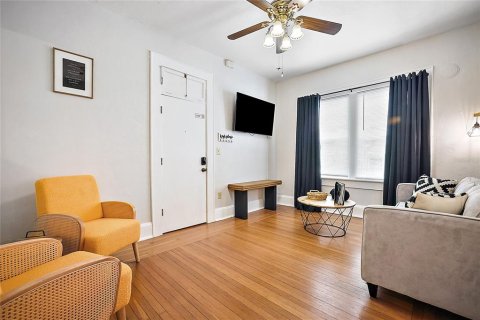 Купить коммерческую недвижимость в Юстис, Флорида 7 спален, 1469.71м2, № 1663360 - фото 30