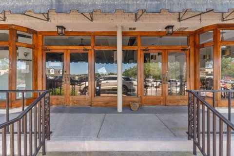 Купить коммерческую недвижимость в Юстис, Флорида 7 спален, 1469.71м2, № 1663360 - фото 5