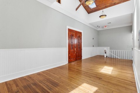 Купить коммерческую недвижимость в Юстис, Флорида 7 спален, 1469.71м2, № 1663360 - фото 21