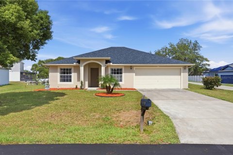 Casa en Kissimmee, Florida 3 dormitorios, 146.6 m2 № 2349937