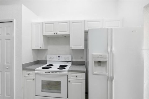 Купить виллу или дом в Киссимми, Флорида 12 комнат, 146.6м2, № 2349937 - фото 19