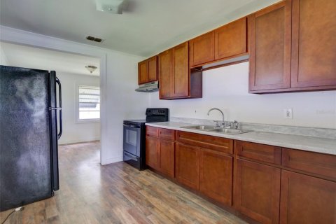 House in Webster, Florida 2 bedrooms, 46.64 sq.m. № 2221346 - photo 5